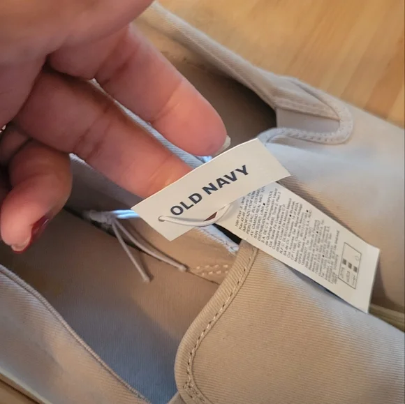 NWT Old Navy Canvas Slip-On Sneakers For Women Cotton Canvas - Picture 7 of 10